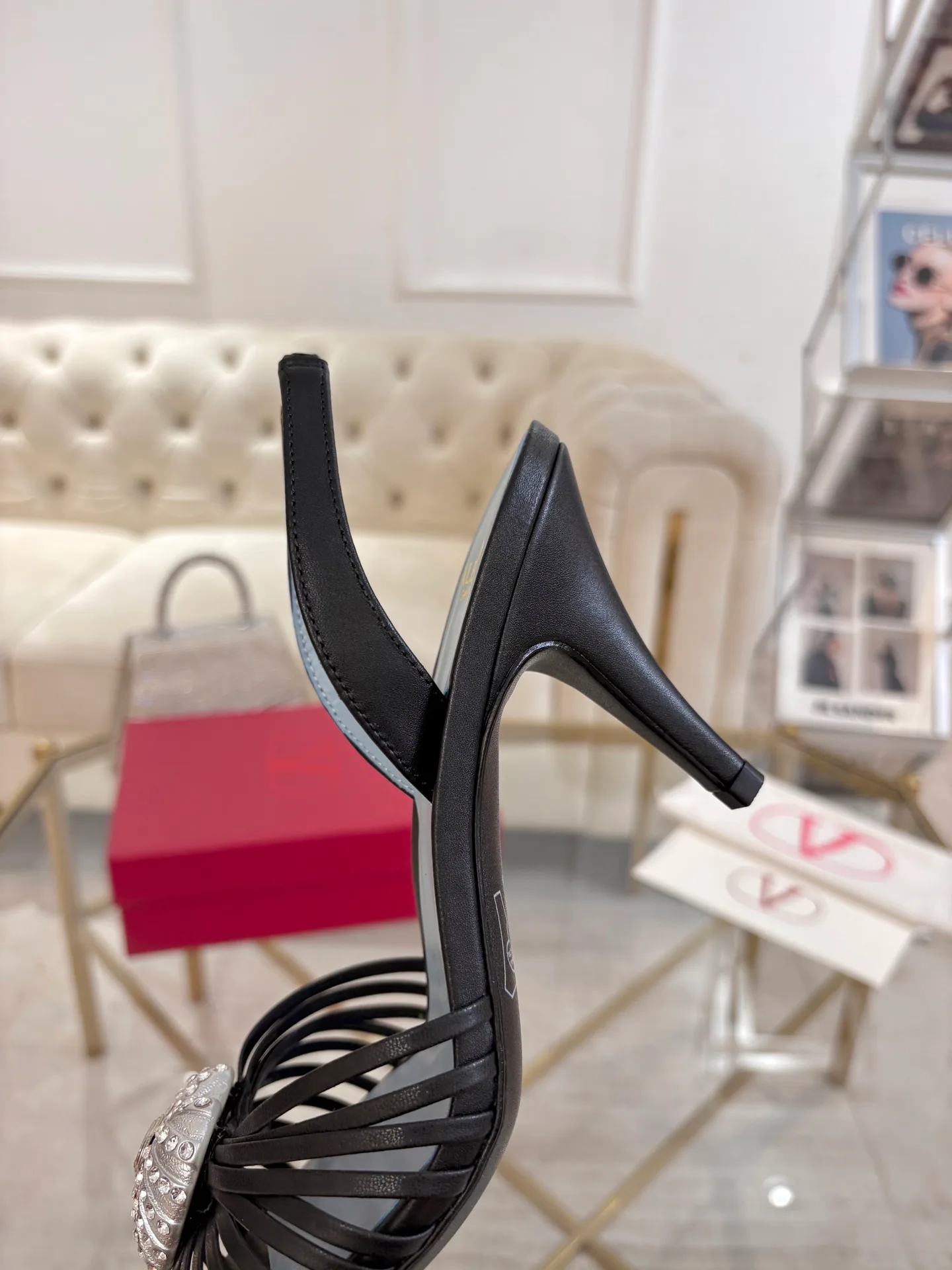 Women's Open-Toe Sandals VALENTINO 18135279