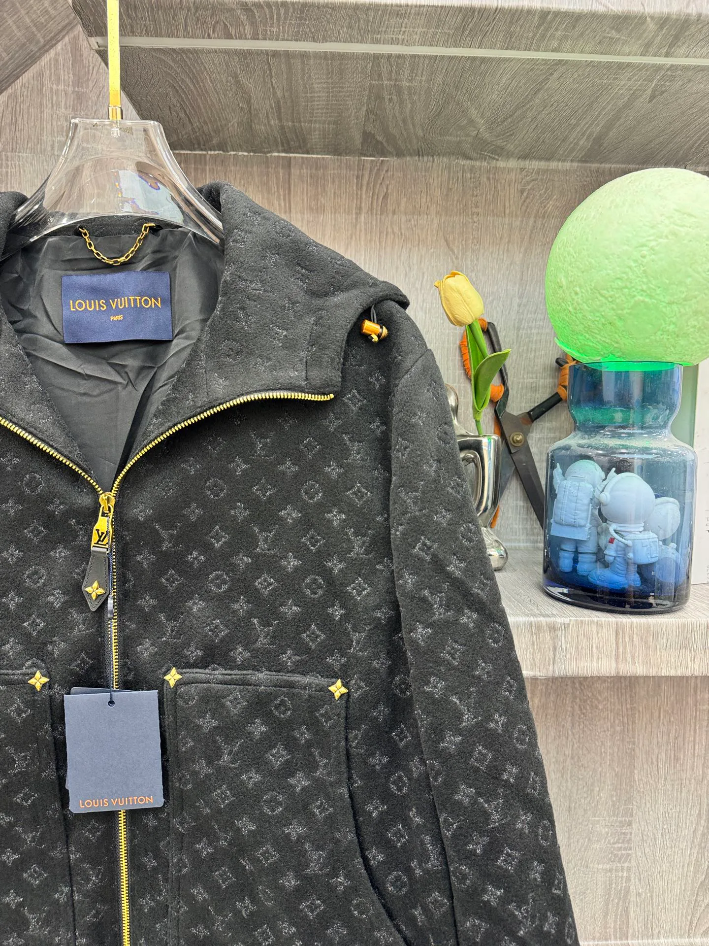 Men's Jackets And Down Jackets LOUIS VUITTON 18140194