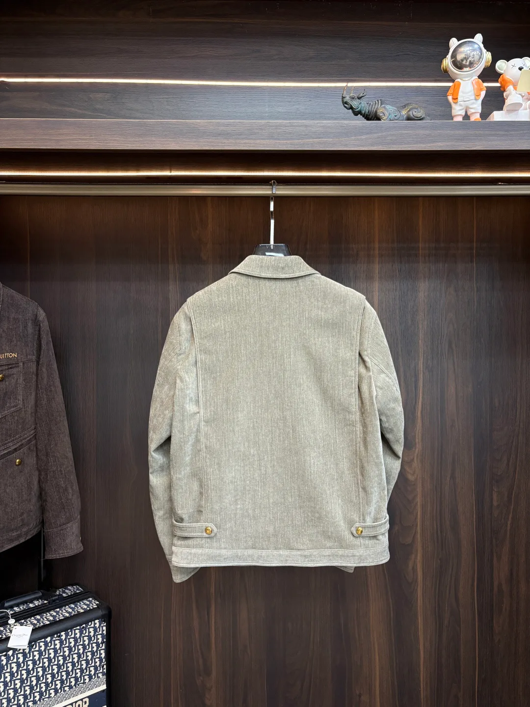 Women's Jackets And Down Jackets LOUIS VUITTON 18157353