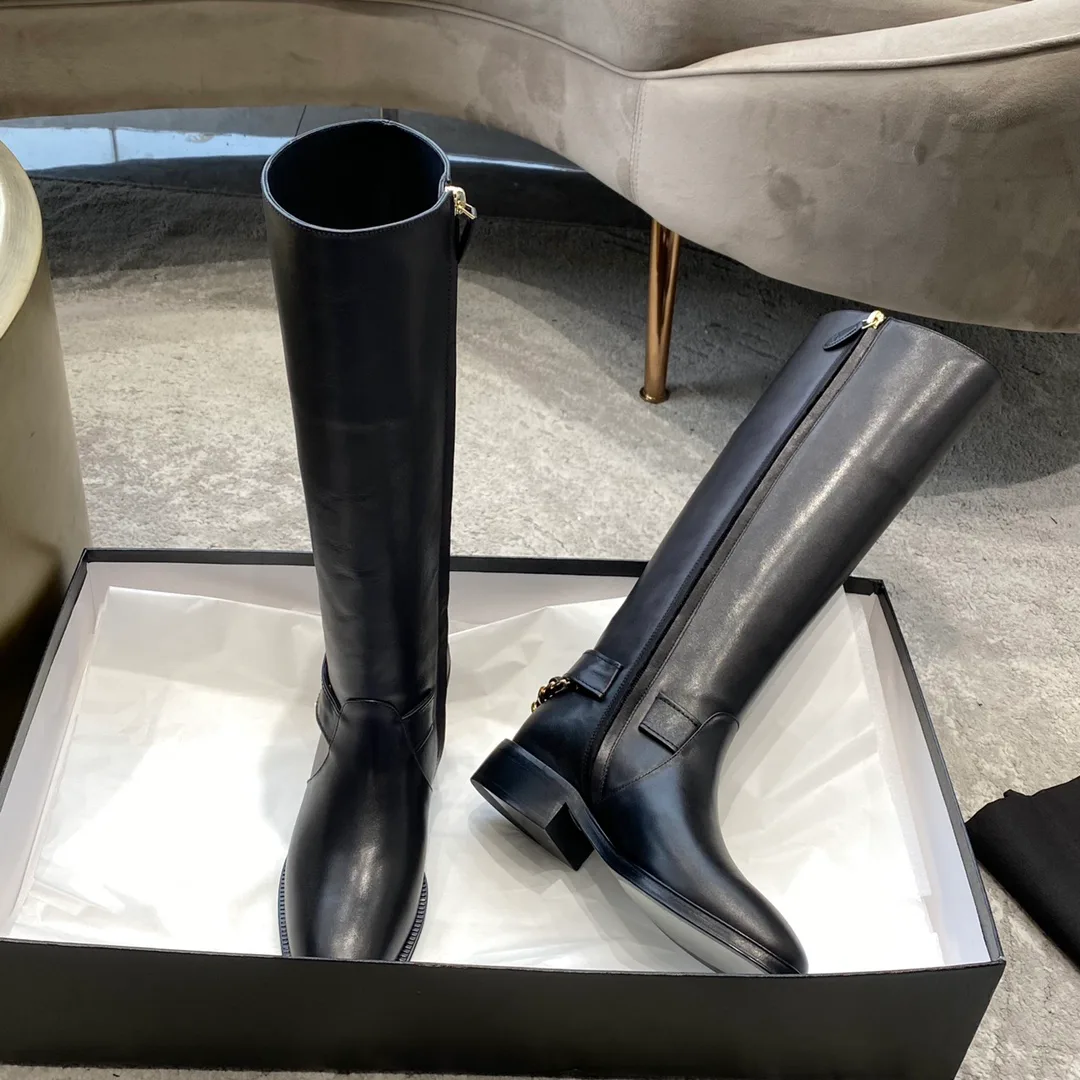 Women's Boots CHANEL 18154612