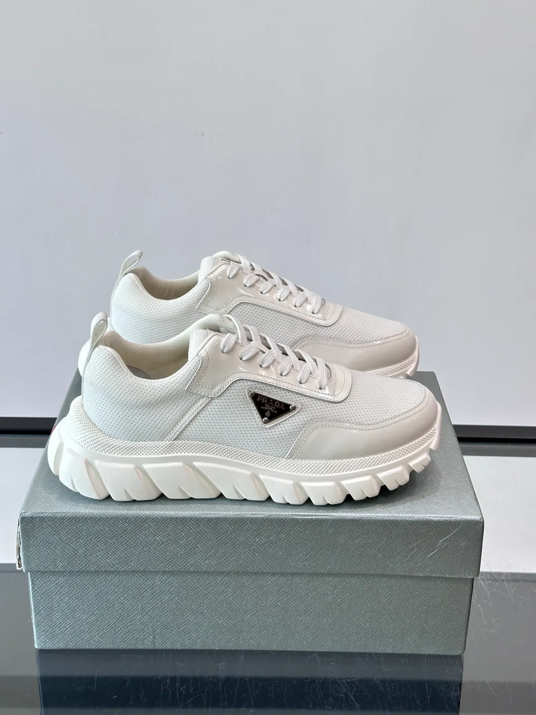 Men's Sneakers PRADA 17354135