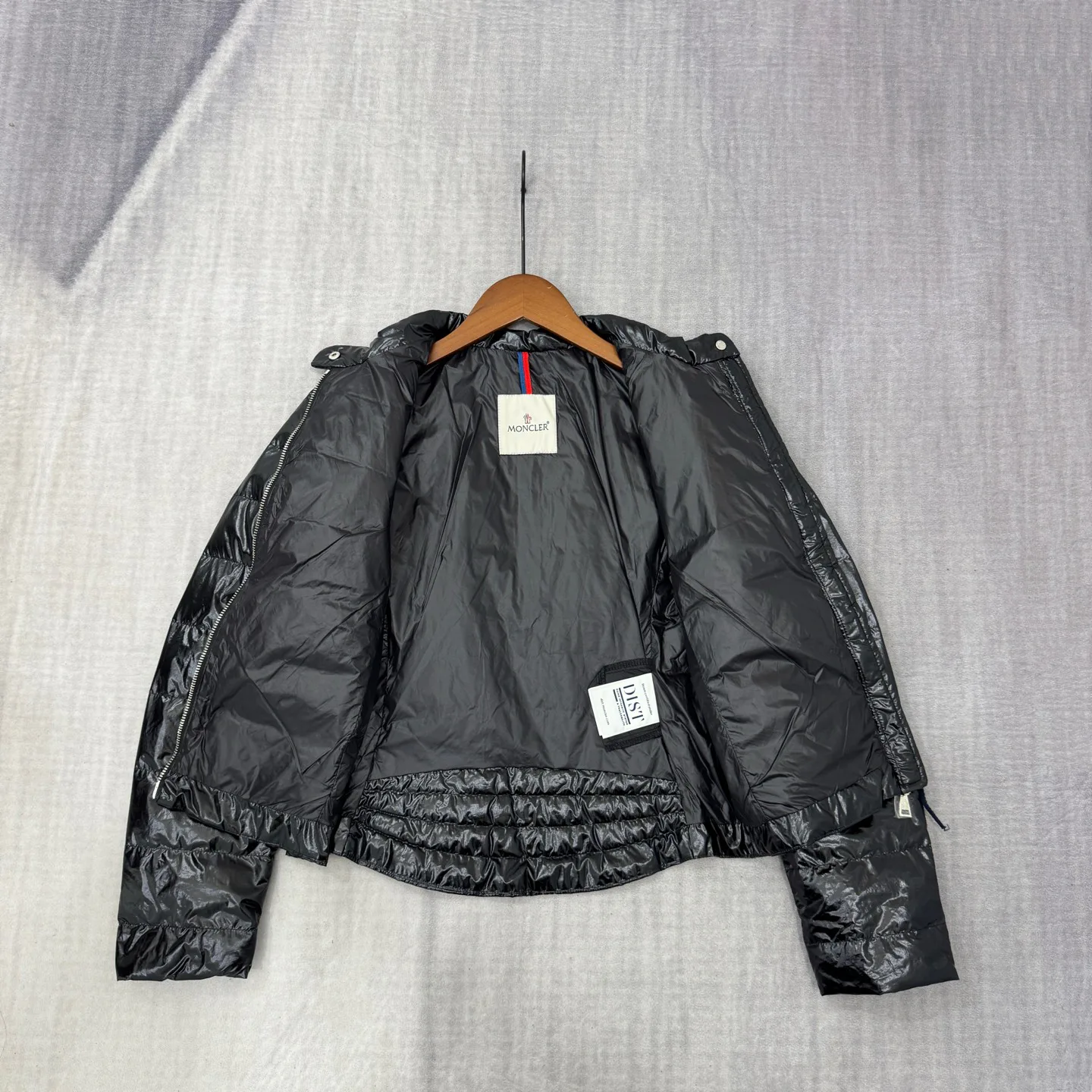 Куртки И Пуховики Женские Moncler 18561049