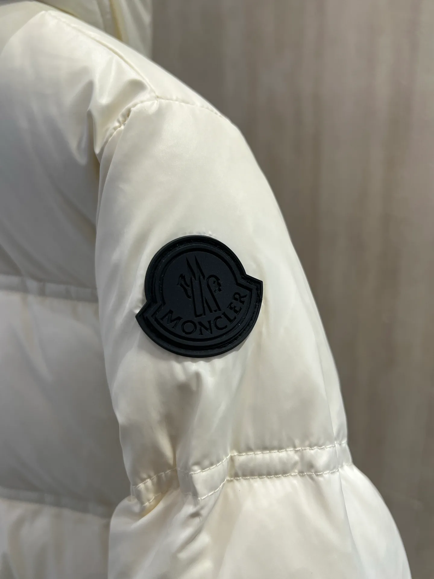 Men's Jackets And Down Jackets MONCLER 18330410