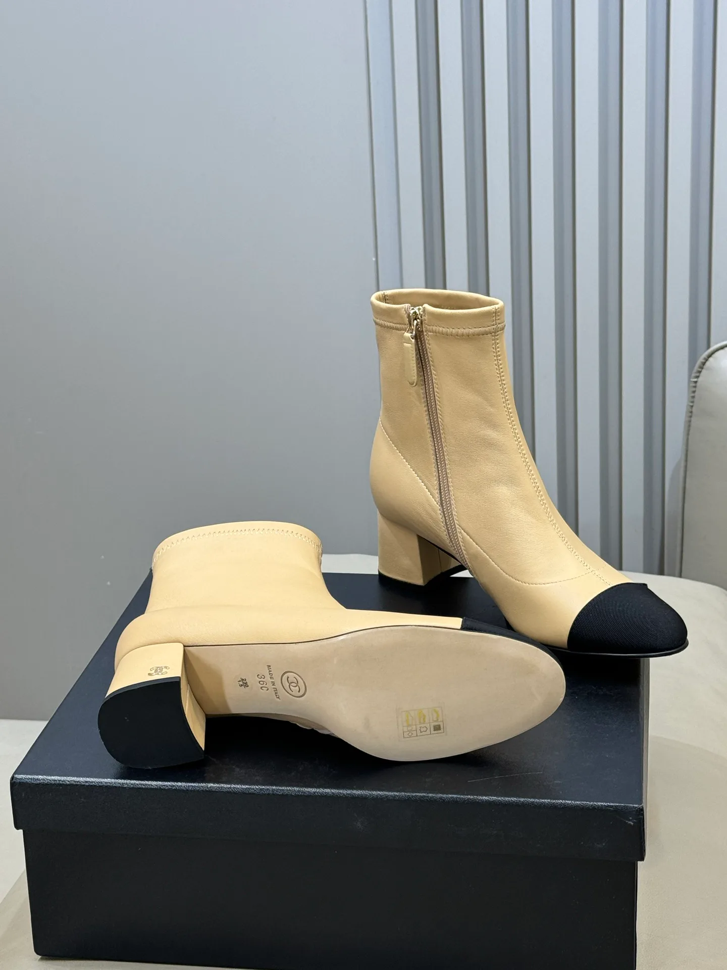 Women's Booties CHANEL 18080526