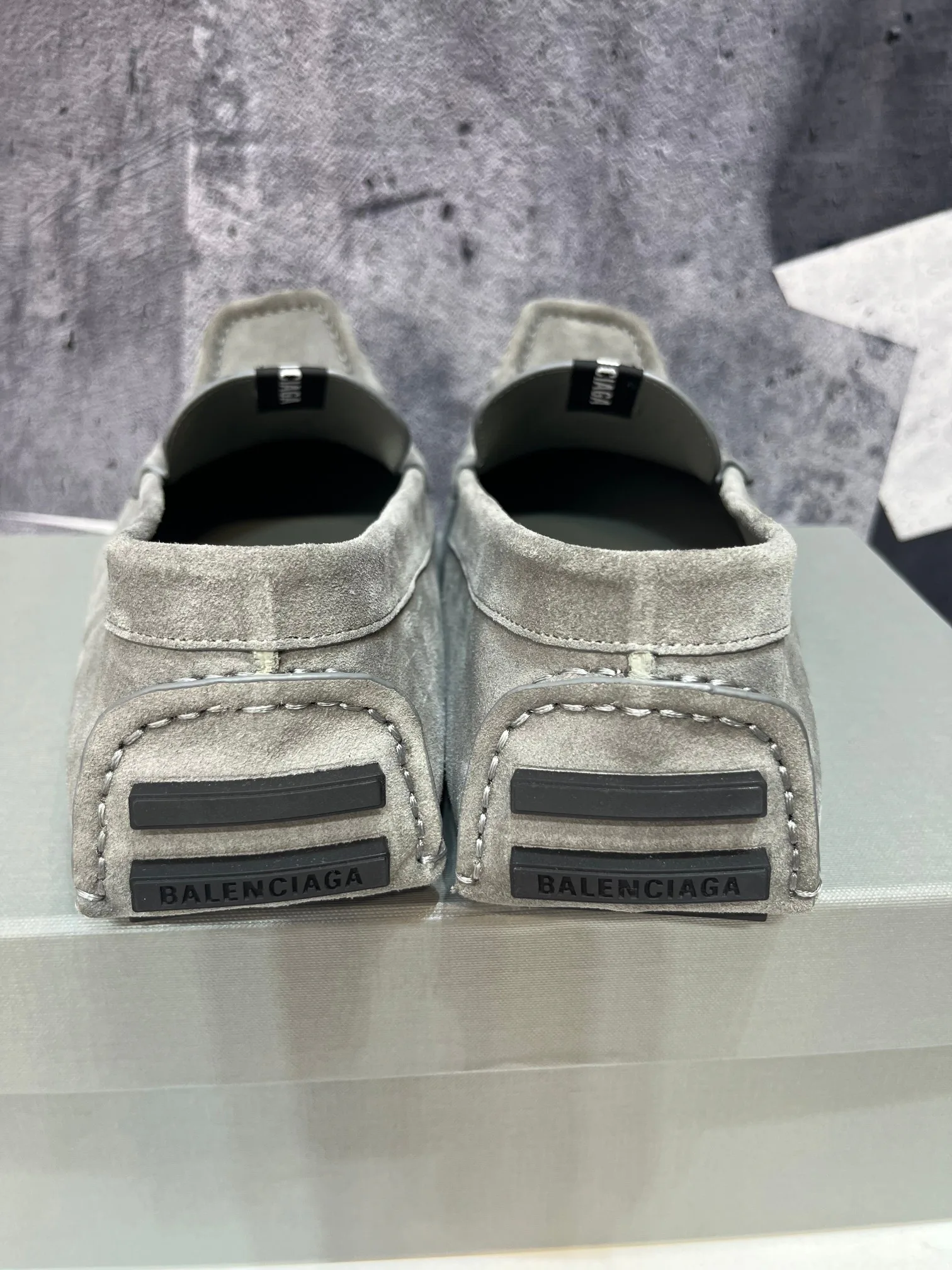 Men's Loafers And Dress Shoes BALENCIAGA 17369801