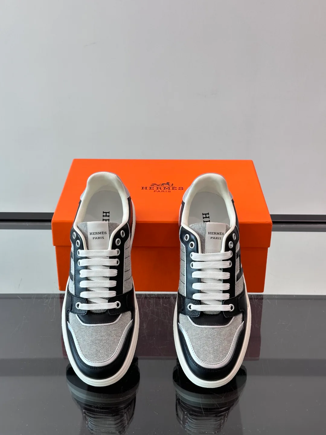 Men's Sneakers HERMES 18500637