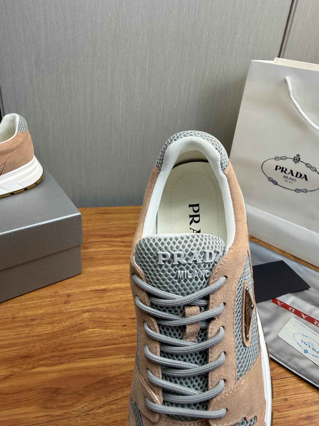 Men's Sneakers PRADA 18418637