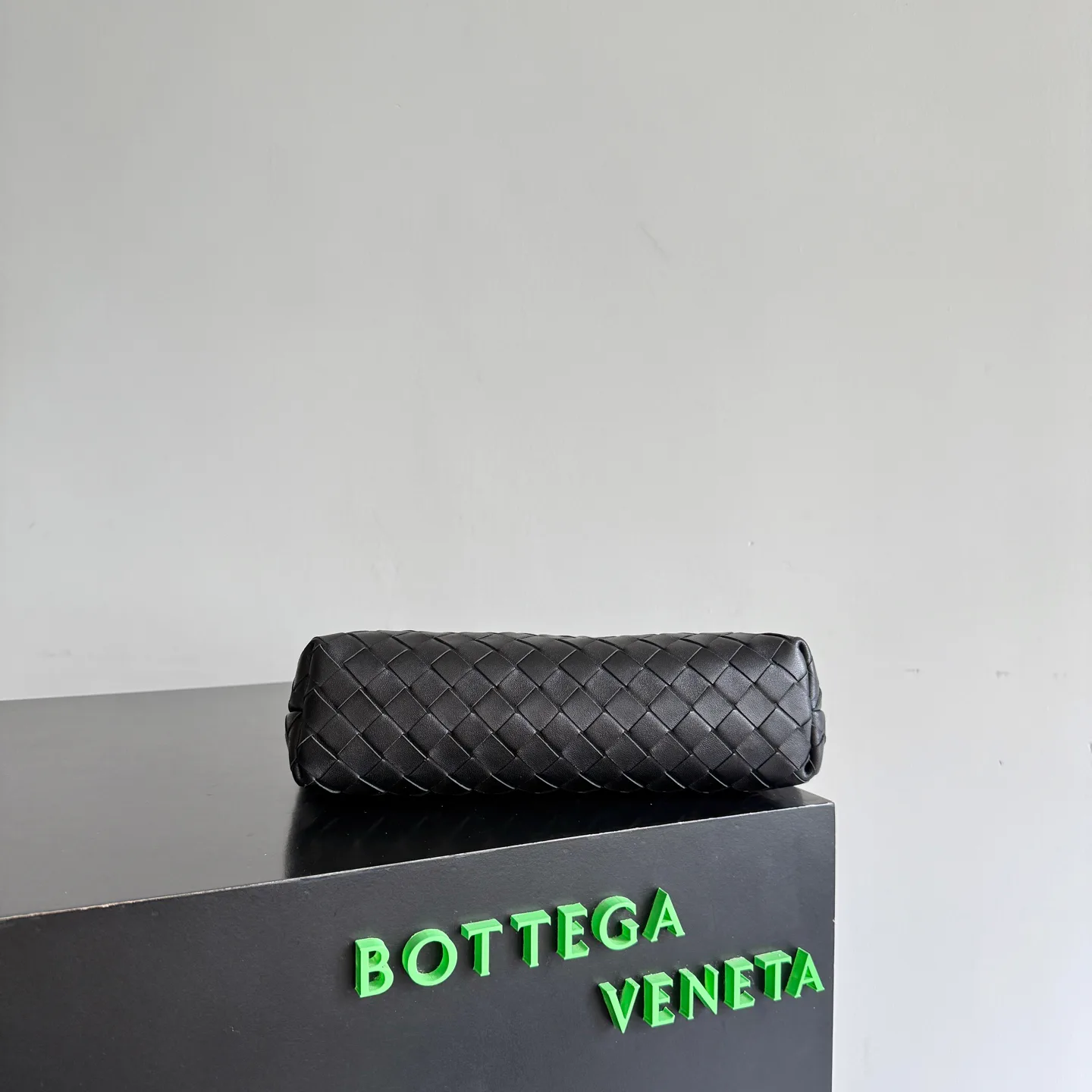 Women's Classic Handbags BOTTEGA VENETA 18321523