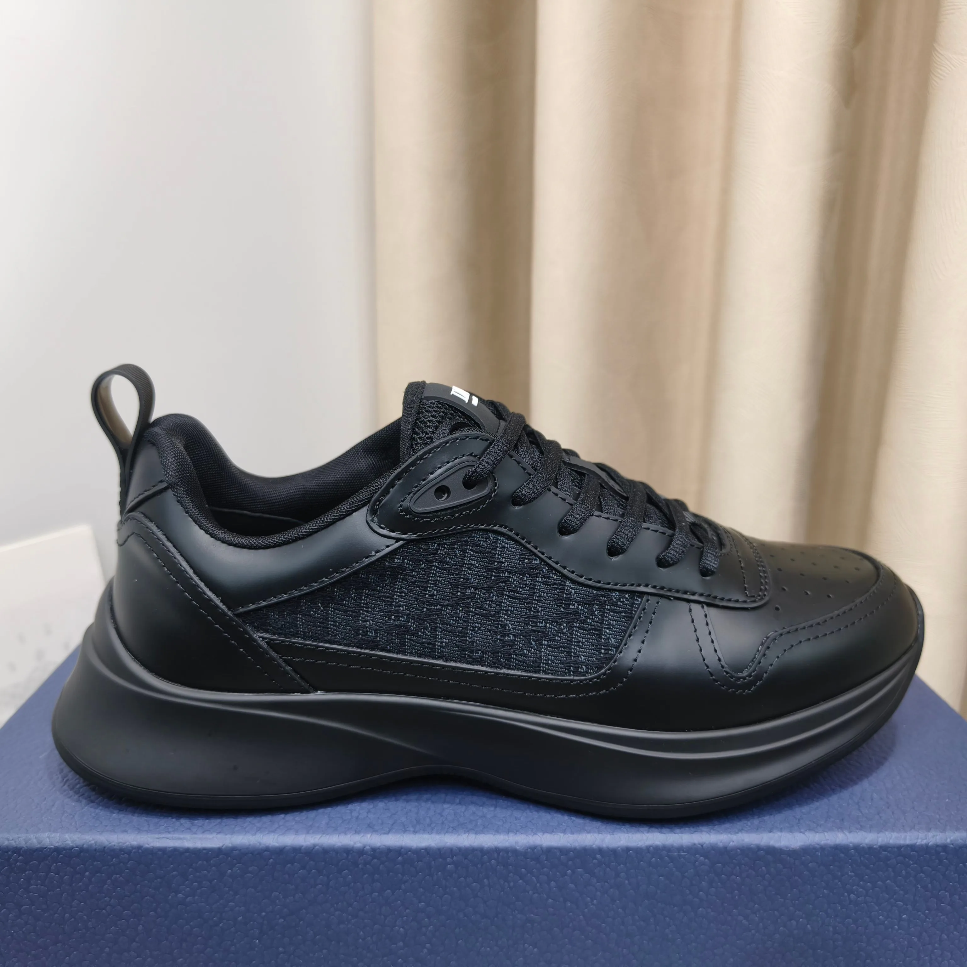 Men's Sneakers CHRISTIAN DIOR 17988972
