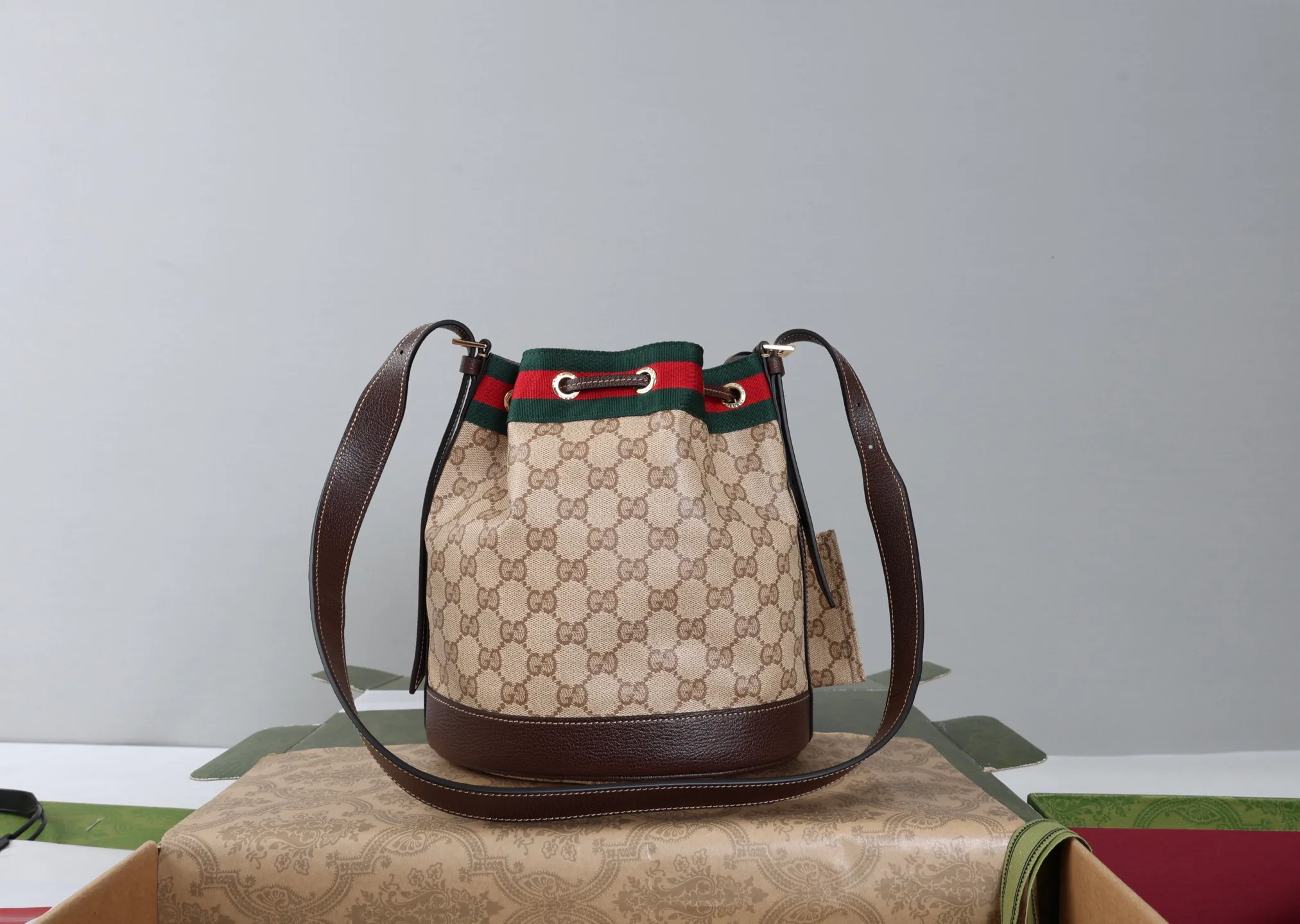 Women's Classic Handbags GUCCI 18065218