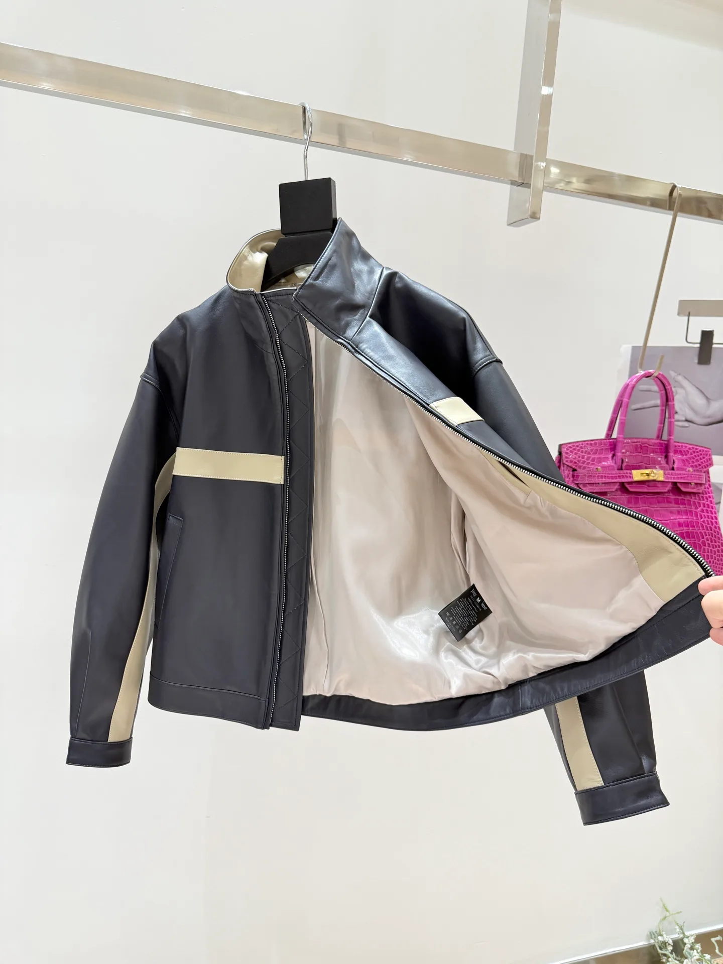 Women's Leather Jackets And Sheepskin Coats SAINT LAURENT 18083033