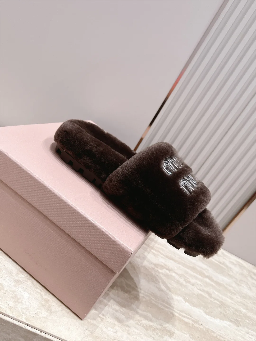 Women's Slippers MIU MIU 18025327
