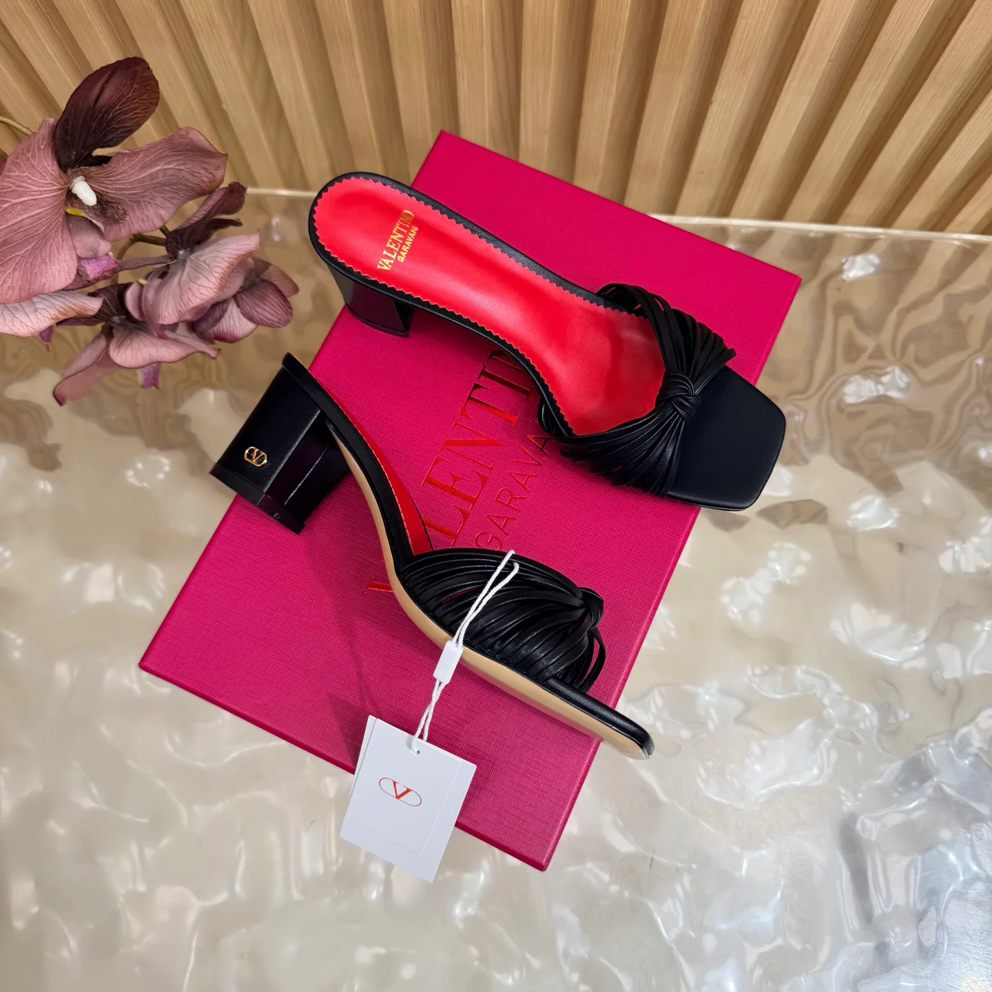 Women's Open-Toe Sandals VALENTINO 17728237