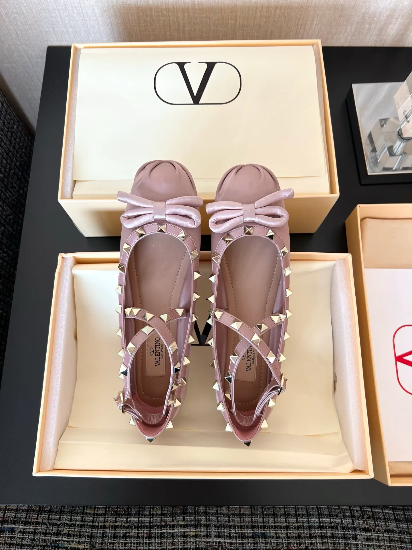 Women's Ballet Flats VALENTINO 17480172