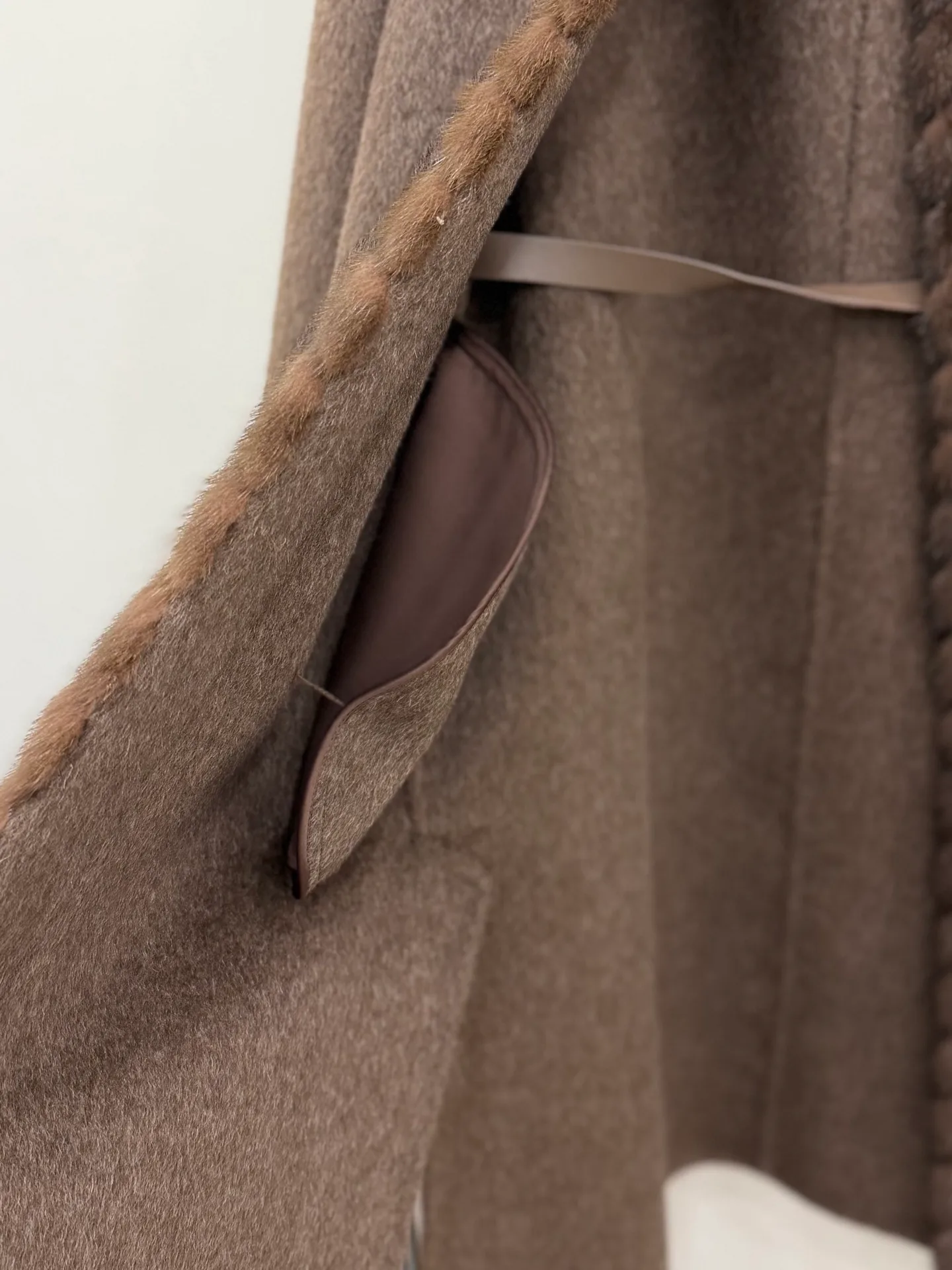 Women's Coats LORO PIANA 18277660