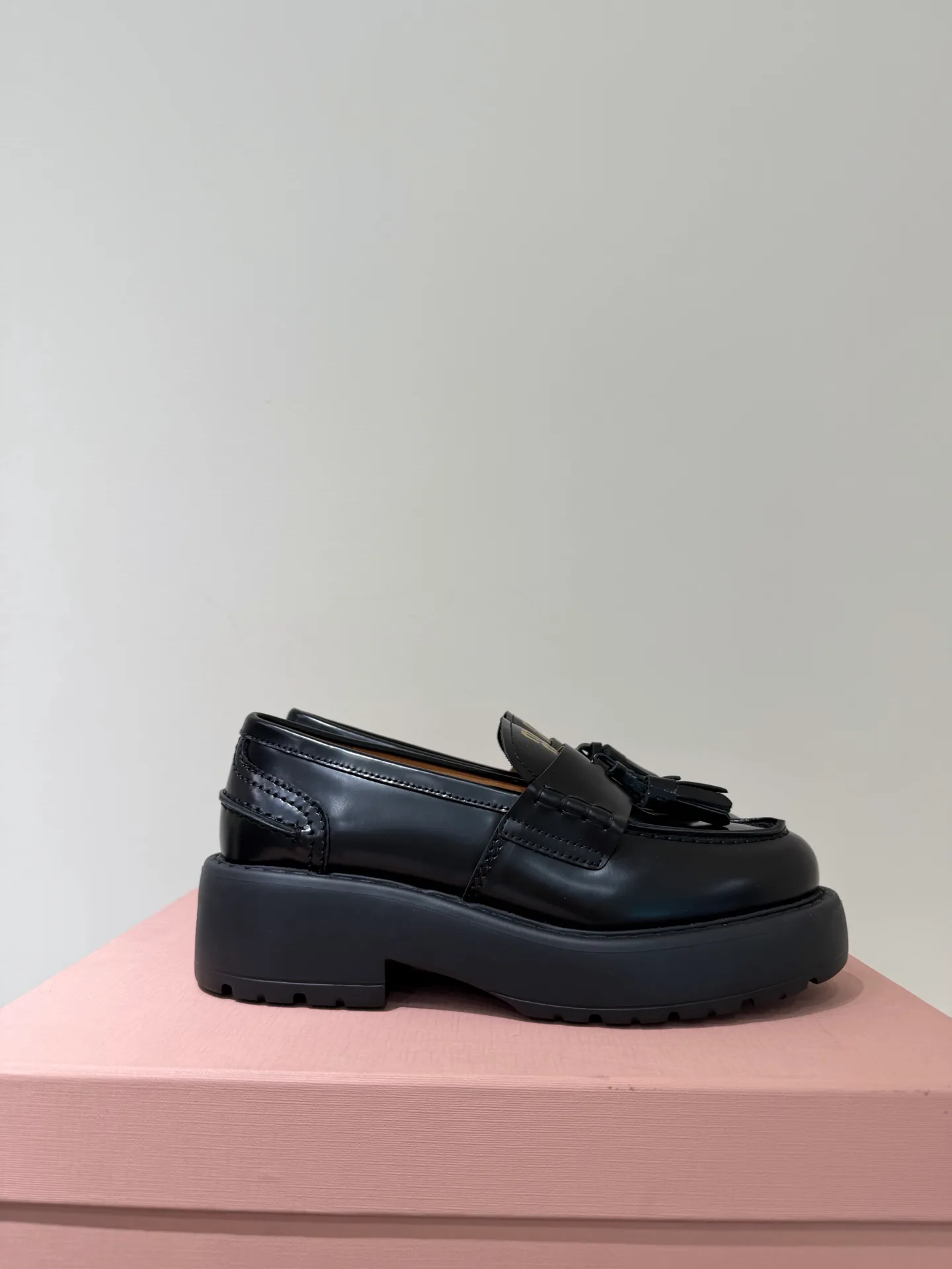 Women's Loafers And Moccasins MIU MIU 18087557