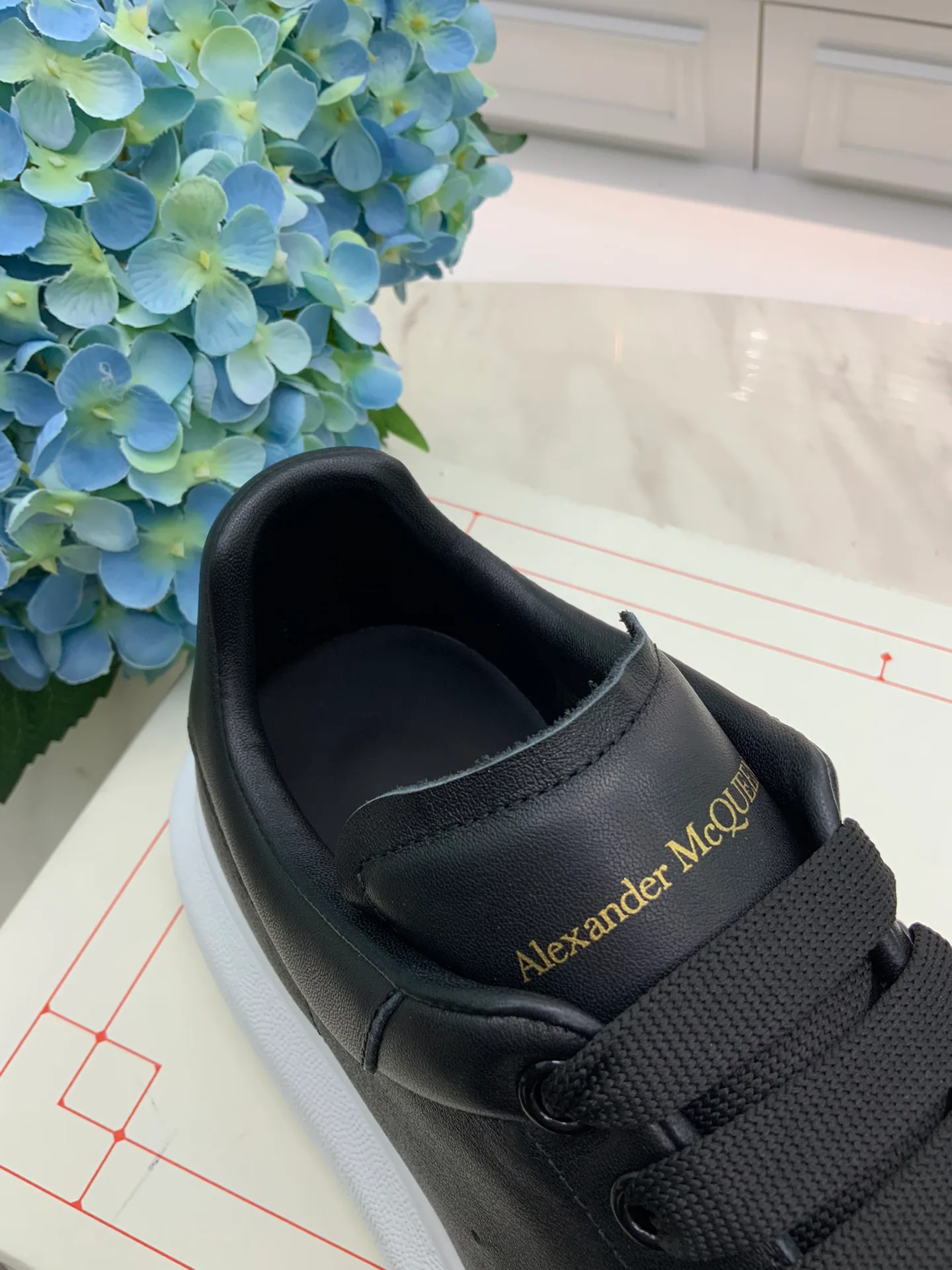 Women's Sneakers ALEXANDER MCQUEEN 18373673