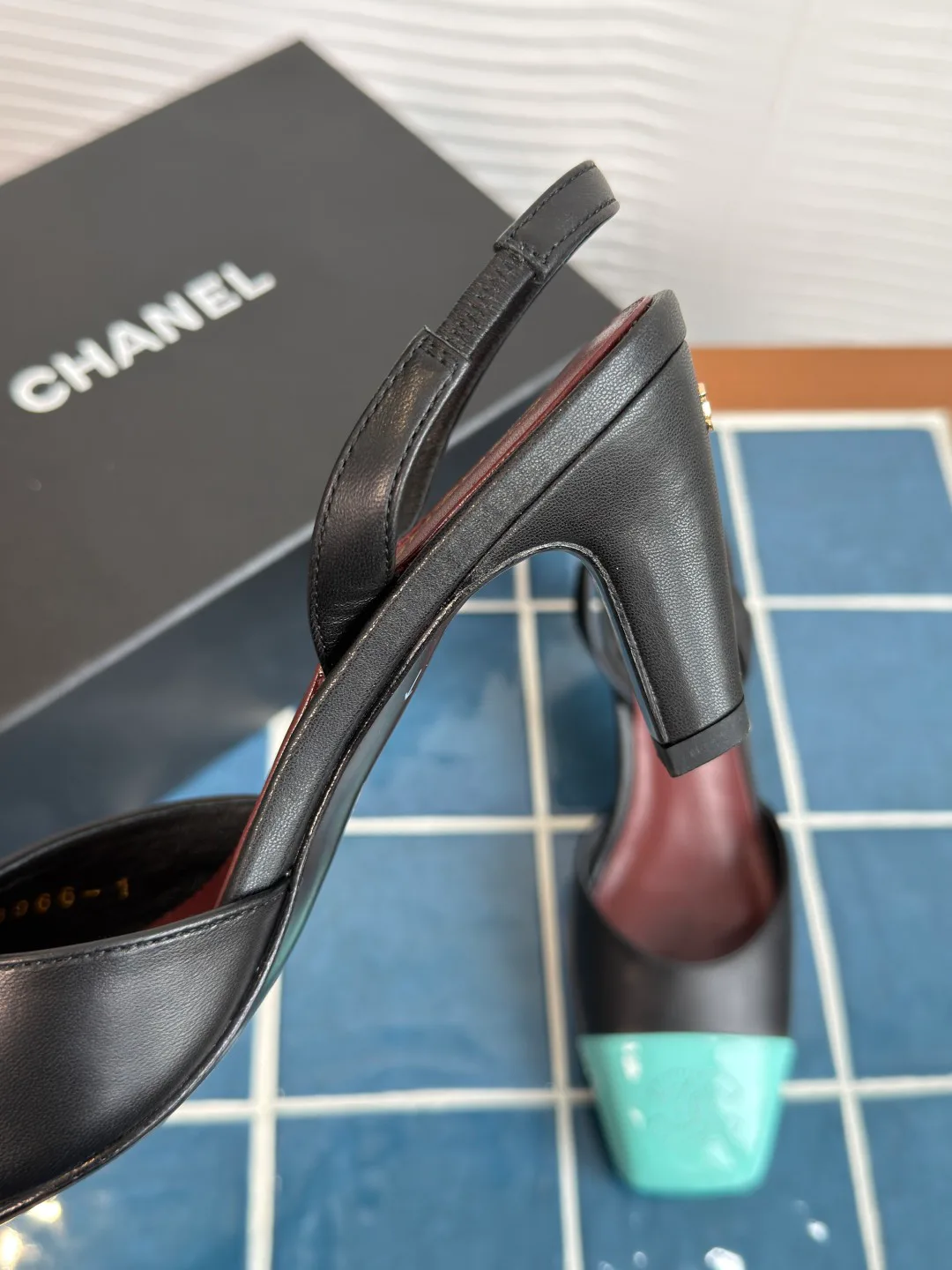 Women's Open-Toe Sandals CHANEL 18125495