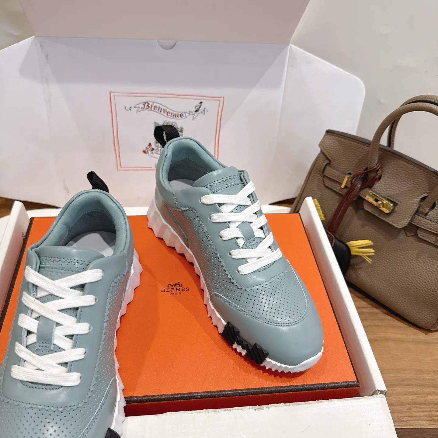 Women's Sneakers HERMES 17414537
