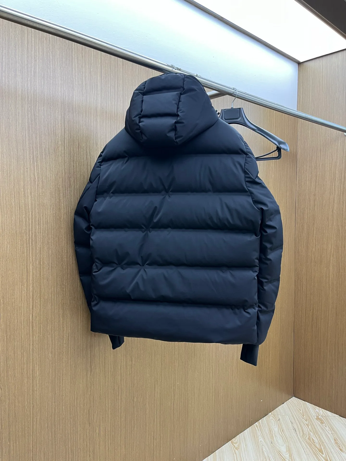 Men's Jackets And Down Jackets MONCLER 18194605