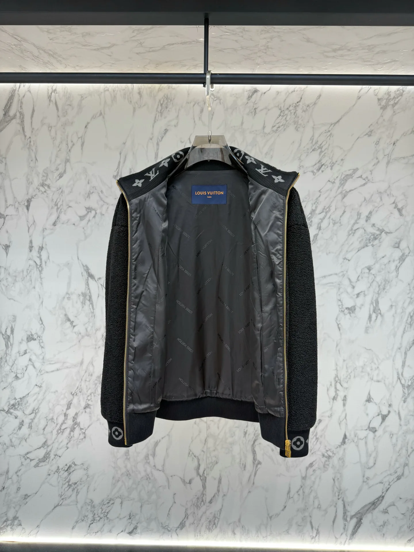 Men's Jackets And Down Jackets LOUIS VUITTON 18178429