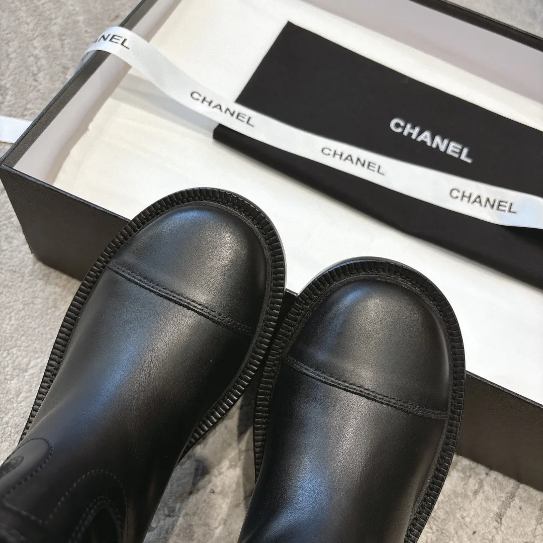 Women's Boots CHANEL 18154619