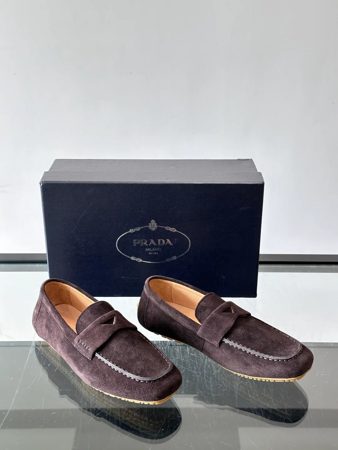Men's Loafers And Dress Shoes PRADA 17447555