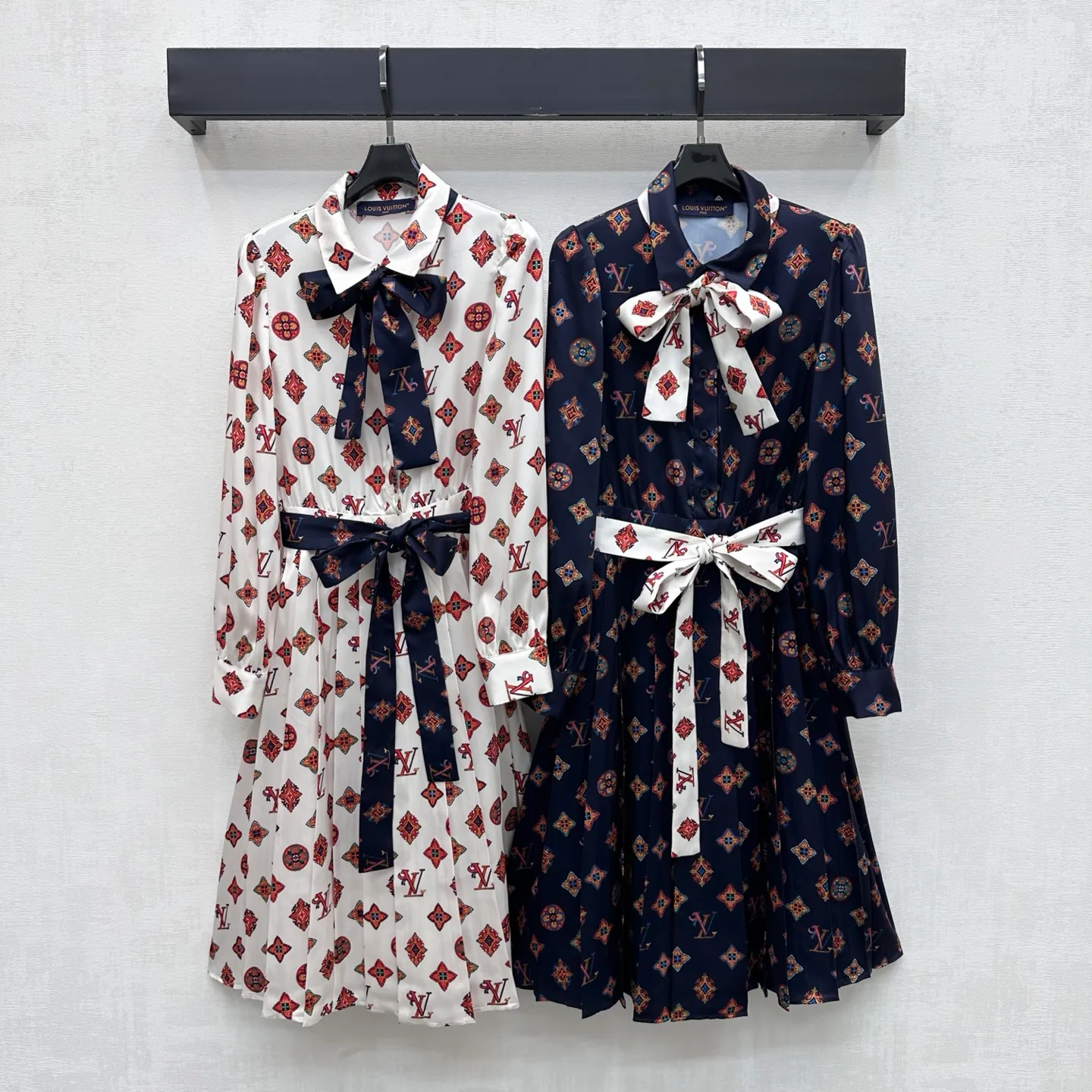 Women's Dresses LOUIS VUITTON 18141073