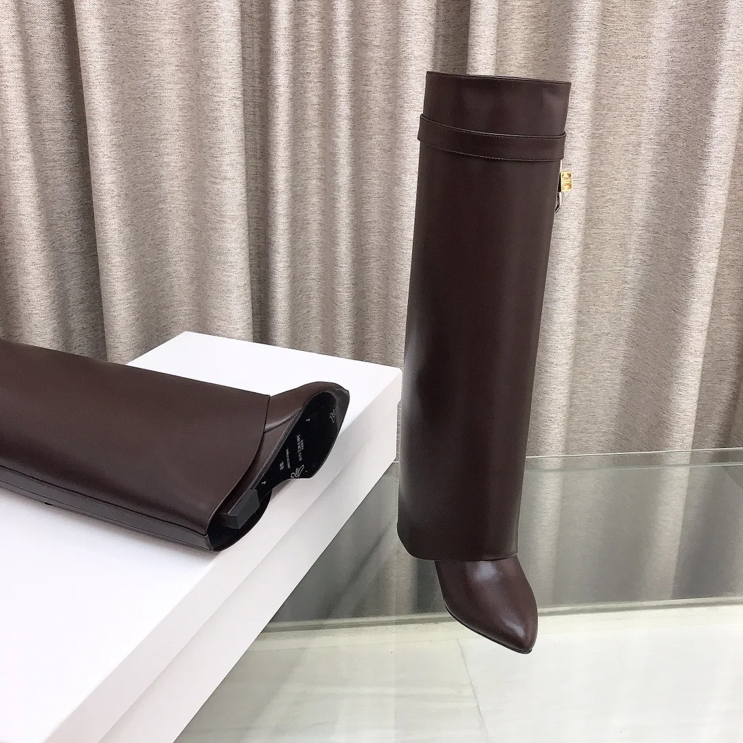 Women's Boots GIVENCHY 18294523