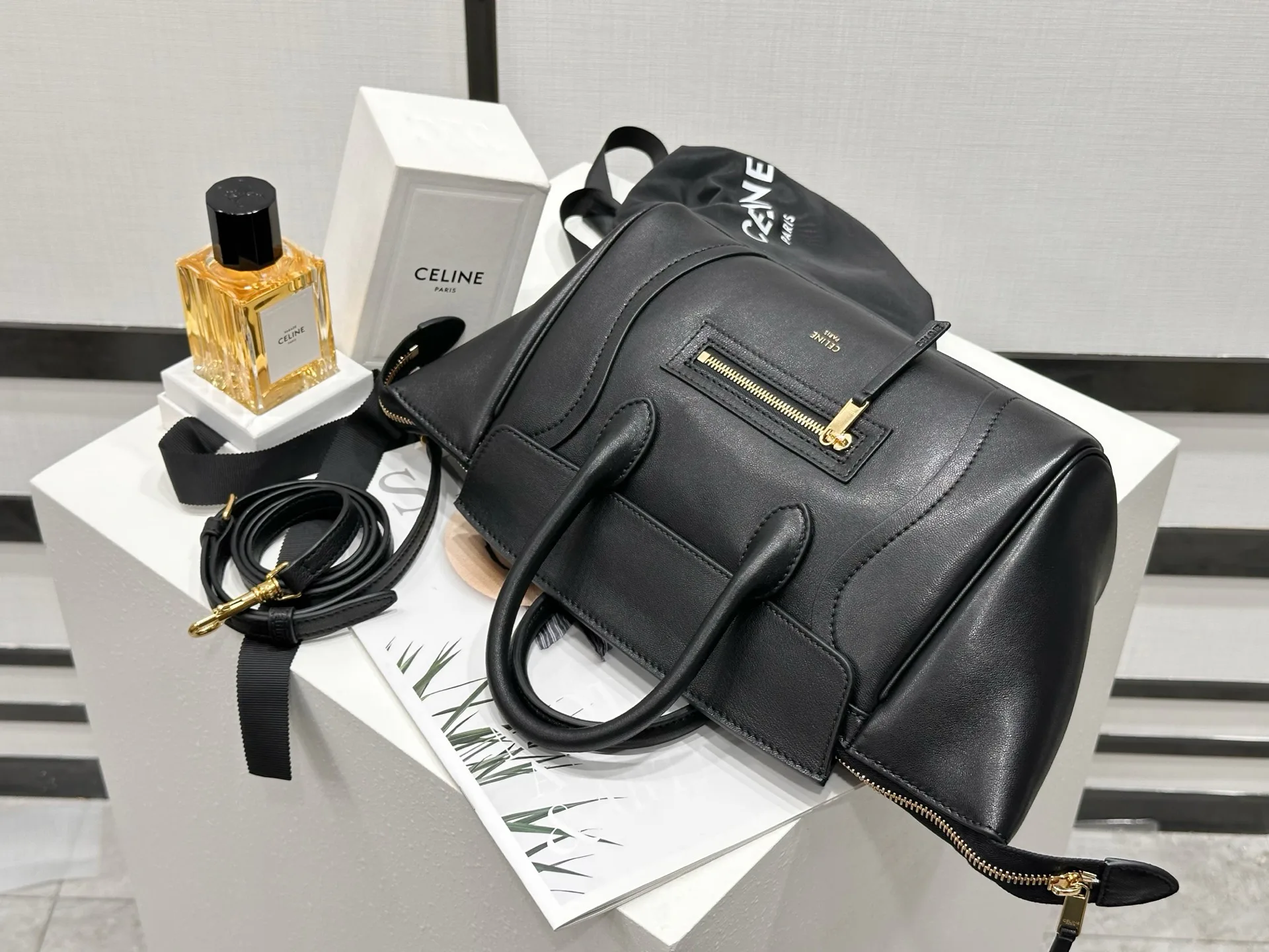 Women's Classic Handbags CELINE 18210838