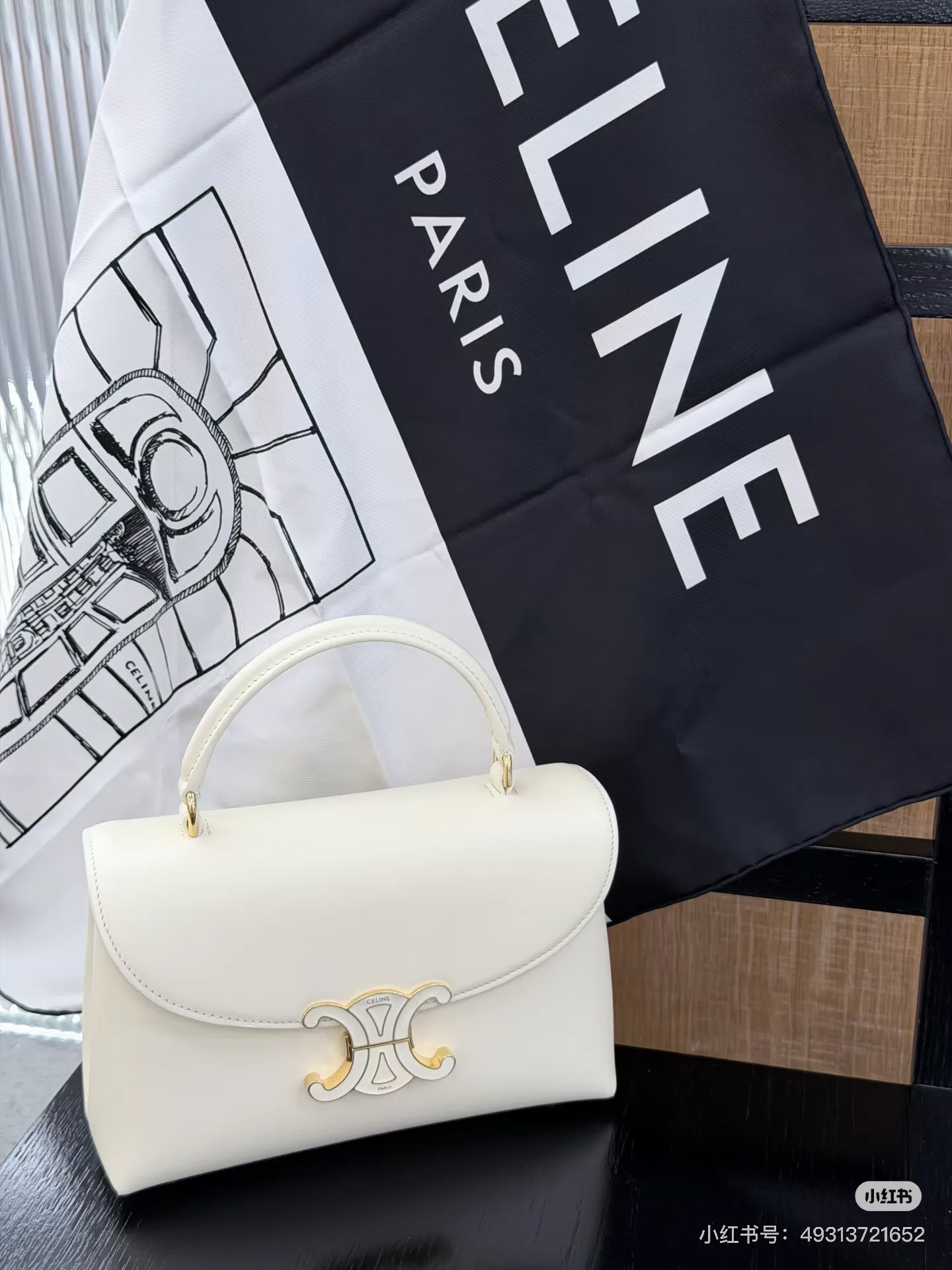 Women's Classic Handbags CELINE 18223223