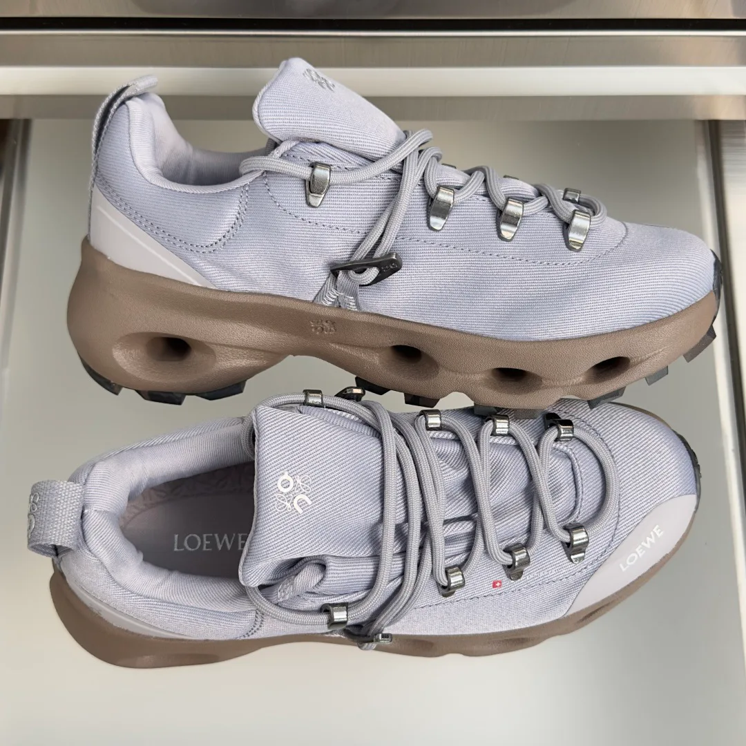 Women's Sneakers LOEWE 18339174