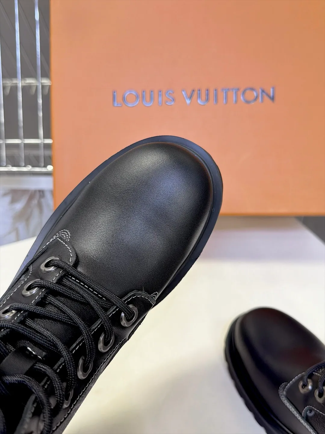 Ботинки Женские Louis Vuitton 18575397